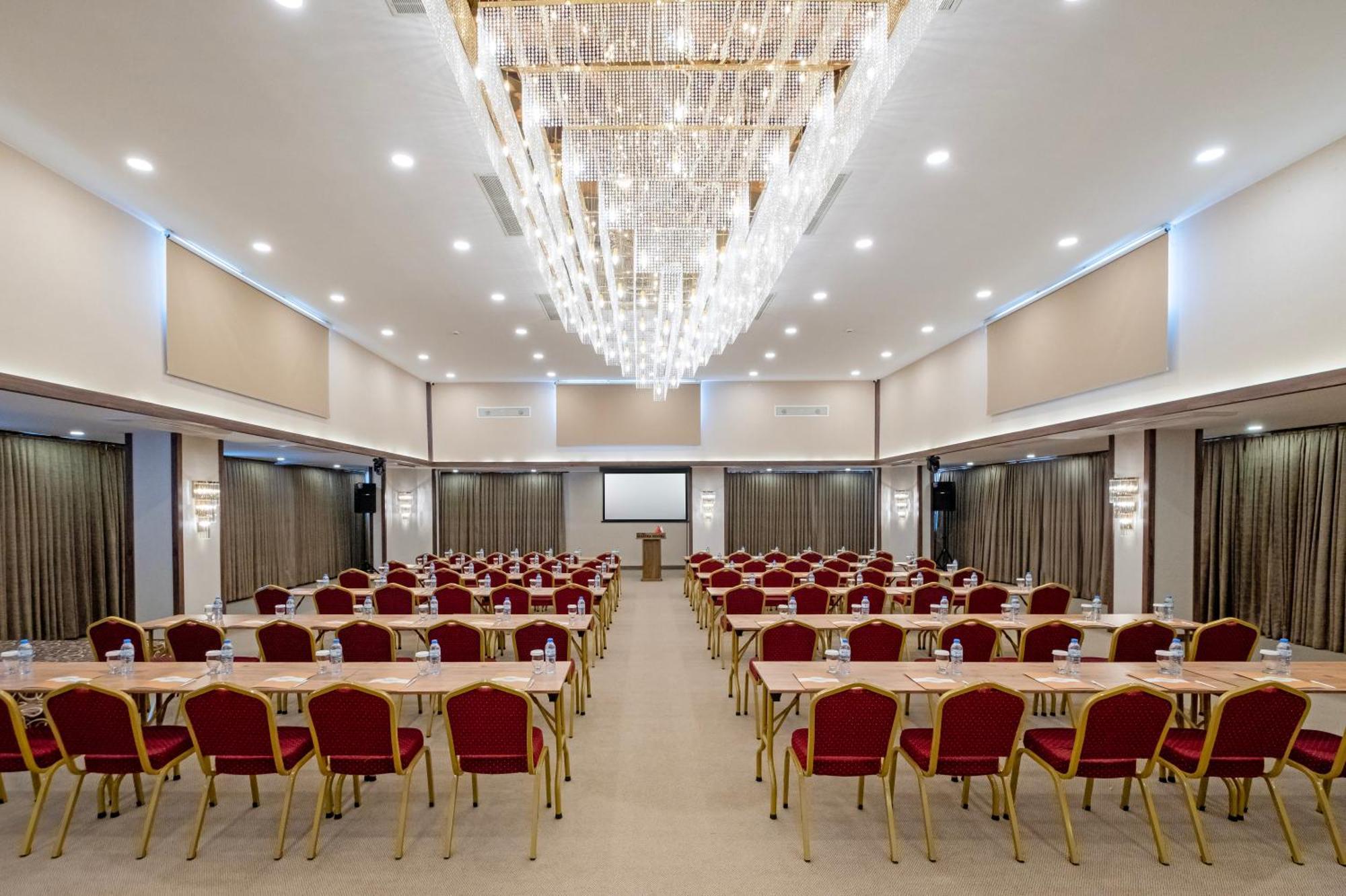 Park Dedeman Mersin Marina Çiftlikköy Exterior foto